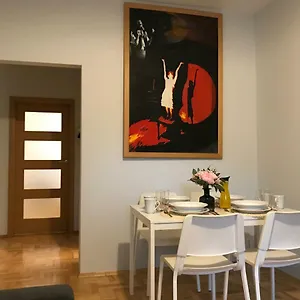  Apartament Admatch Hoża Center Metro Polska